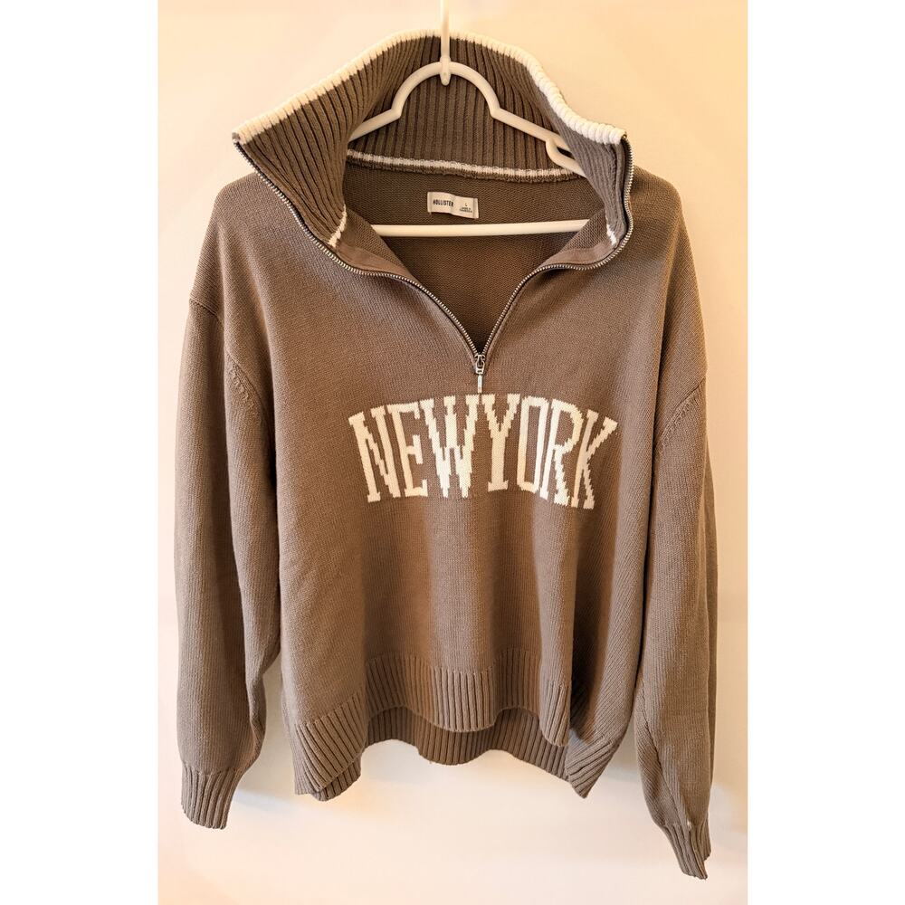 Hollister Woman's New York Graphic Half-Zip Sweater - Taupe - Size Large